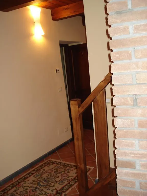 Hotel La Campana D'Oro Beverino 2*,  Italien